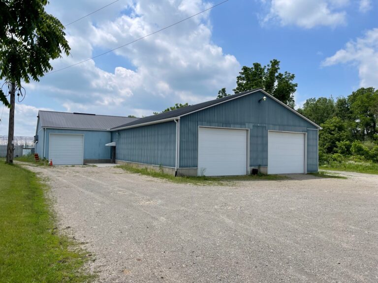 Approx. 5,200 sf of Agriculturally zoned shop space for lease on a quiet paved road in Brant County.