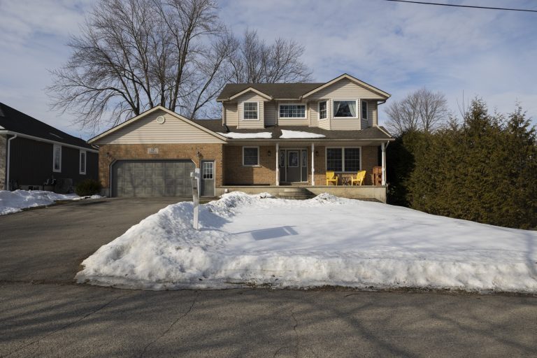Fantastic 2 storey family-home on a quiet, mature street.