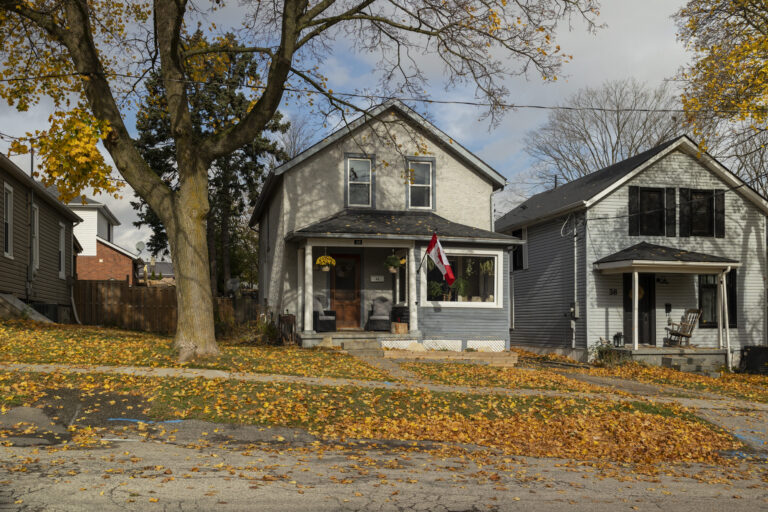 Fantastic 2 storey home on a mature lot with a detached workshop/mancave and extra long private driveway in the “Prettiest Little Town in Canada”