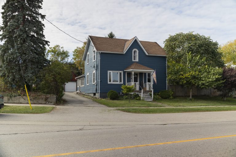 Spacious and affordable family home in the quaint village of Scotland.