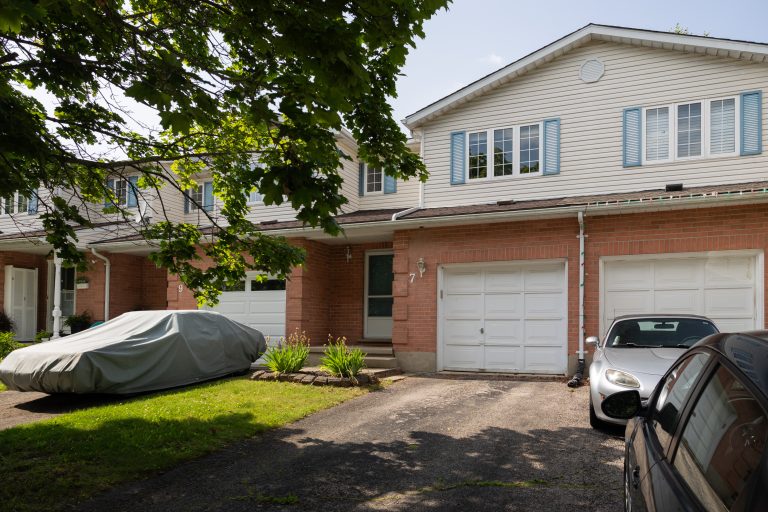 Calling all first-time home buyers, young families and investors!